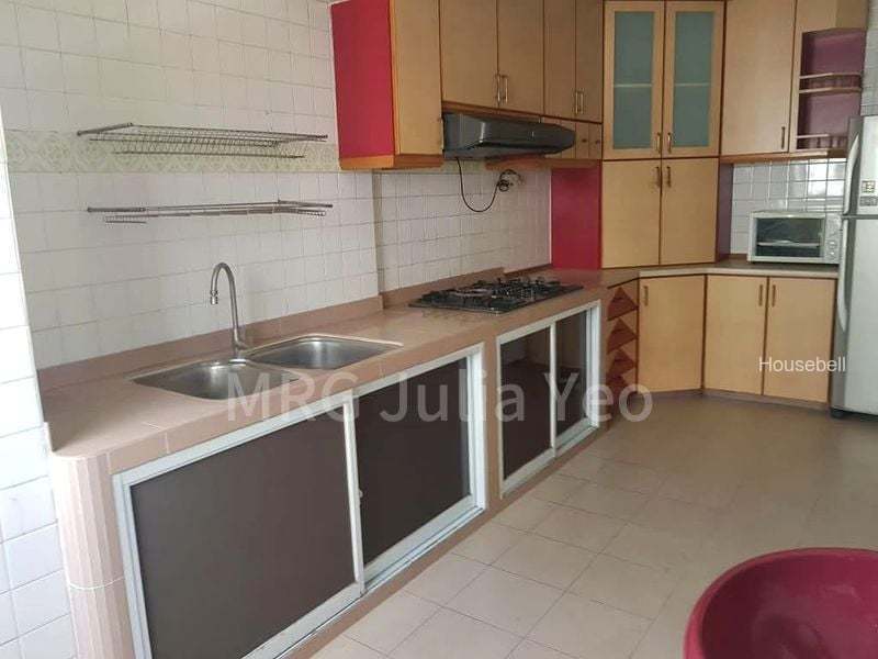 403 Pandan Gardens(1)