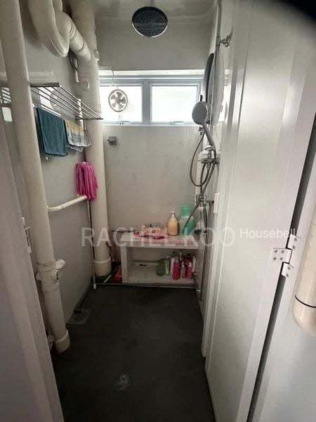 2 Ghim Moh Road, S$ 1,200 /月, 100 sqft, 组屋 - 3 A