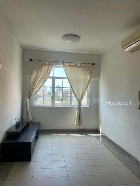 Versailles, S$ 1,400 /mo, 170 sqft, Condos - Condominium