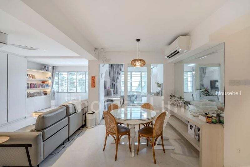 Executive HDB for Sale in  335 Kang Ching Road, S$ 888,888, 1,507 sqft, HDB - Executive Apartment