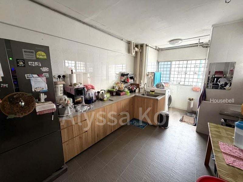 310 Jurong East Street 32(1)