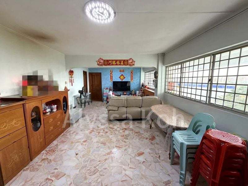 310 Jurong East Street 32(2)