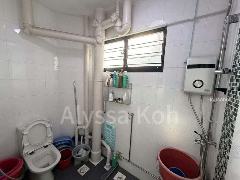 310 Jurong East Street 32(4)