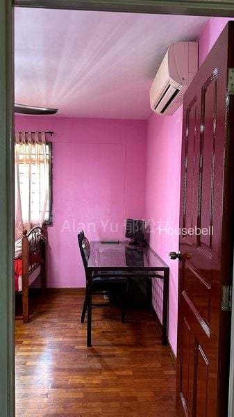 Common Room (HDB) for Rent in  678A Jurong West Street 64(2)