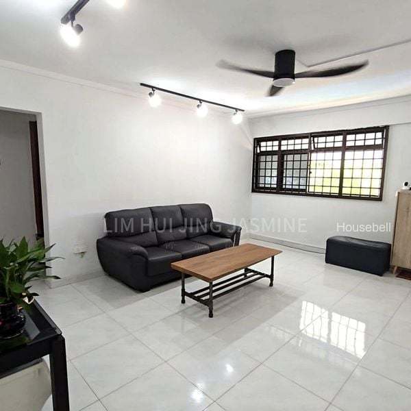 701 Hougang Avenue 2, S$ 540,000, 980 sqft, 组屋 - 4 NG