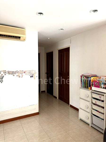 689B Woodlands Drive 75, S$ 499,999, 968 sqft, HDB - 3 I