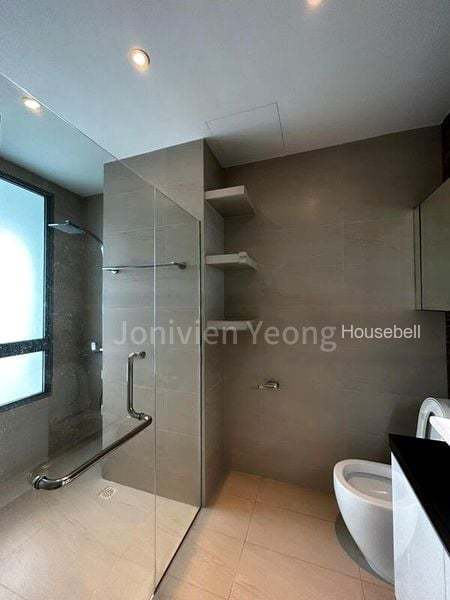 Room (Condo) for Rent in  Carabelle, S$ 1,800 /月, 300 sqft, 公寓 - Condominium