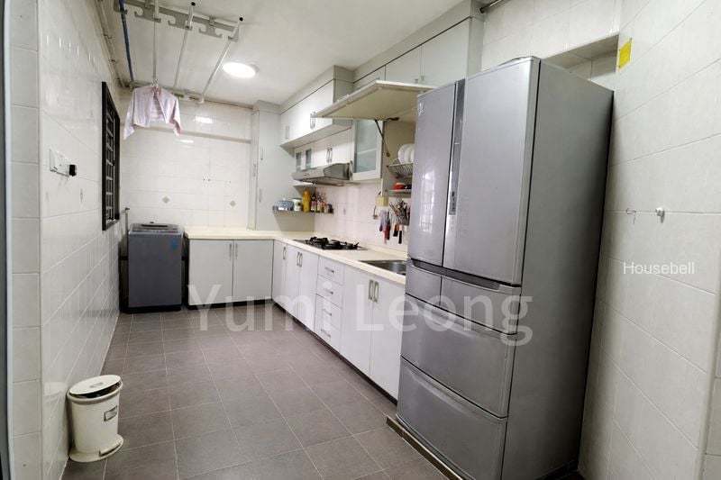 671B Jurong West Street 65, S$ 650,000, 1,345 sqft, HDB - Executive Apartment