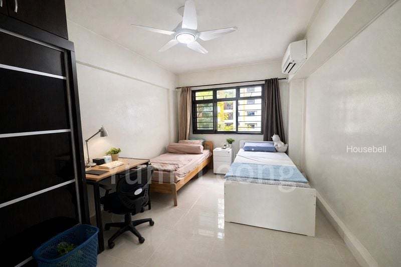 671B Jurong West Street 65, S$ 650,000, 1,345 sqft, HDB - Executive Apartment
