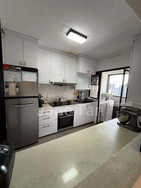4 Room (4A) HDB for Sale in  33 Ghim Moh Link, S$ 1,210,000, 1,000 sqft, HDB - 4 A