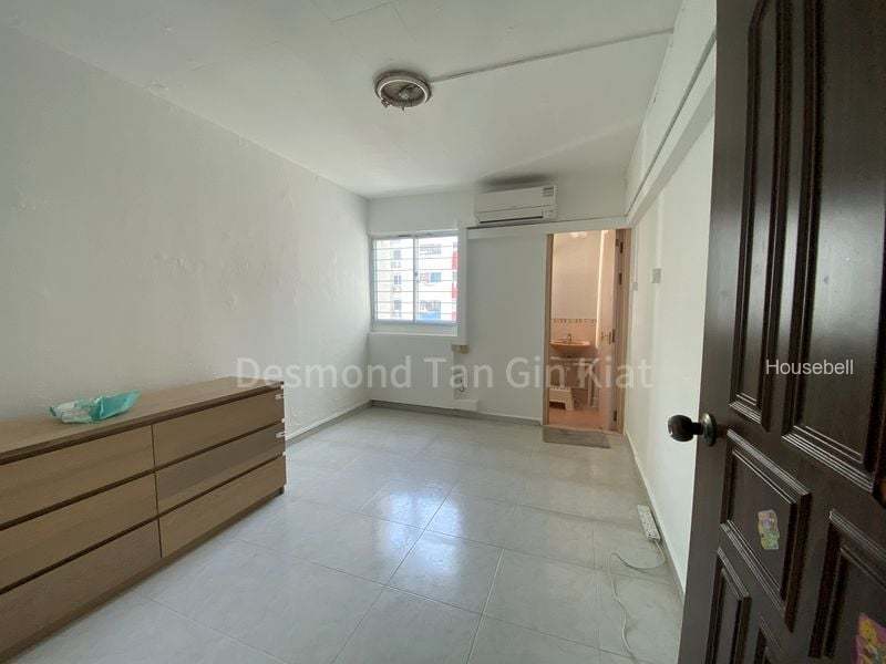 706 Yishun Avenue 5
