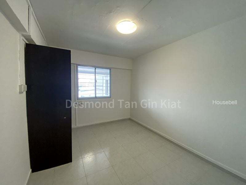 706 Yishun Avenue 5, S$ 2,900 /月, 732 sqft, 组屋 - 3 NG