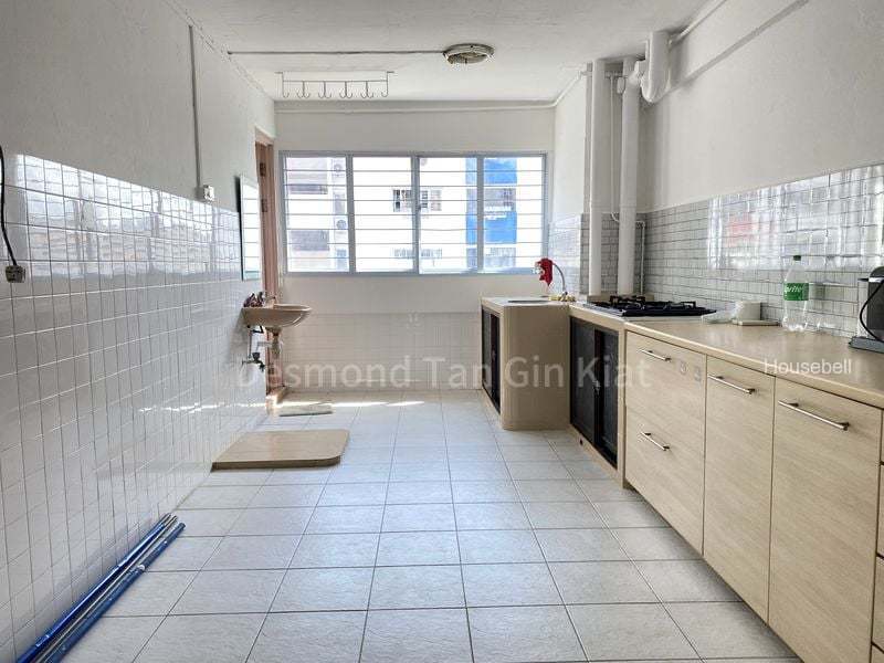 706 Yishun Avenue 5, S$ 2,900 /月, 732 sqft, 组屋 - 3 NG