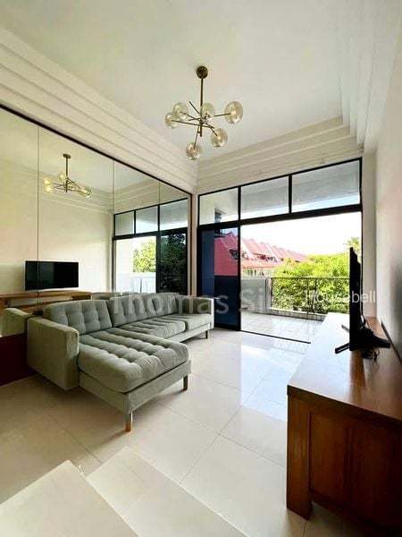 2 Bed Condo for Sale in  Lakepoint Condominium, S$ 1,000,000, 915 sqft, Condos - Condominium