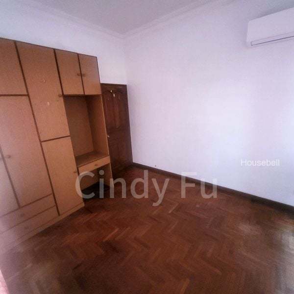 Common Room (Landed) for Rent in  Boundary Road, S$ 1,100 /mo, 150 sqft, Landed - Terraced House