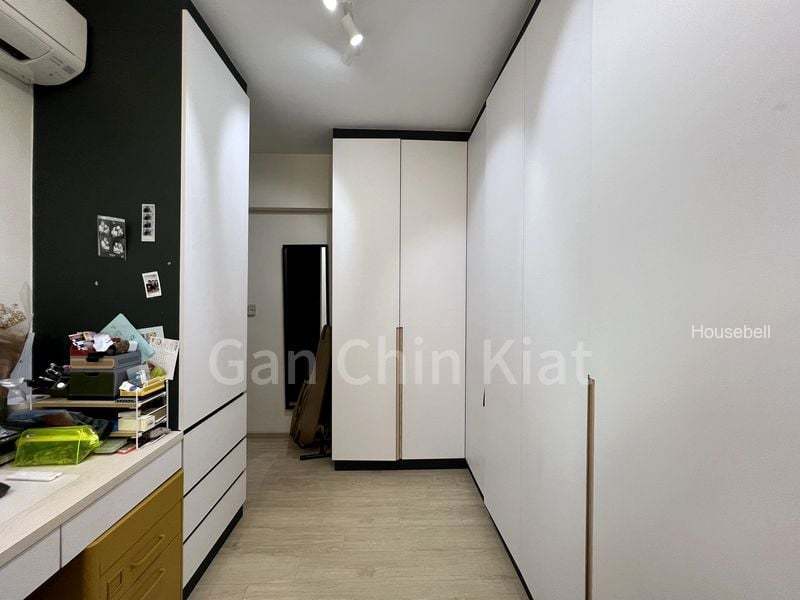 684A Edgedale Plains, S$ 838,000, 1,216 sqft, HDB - 5 A