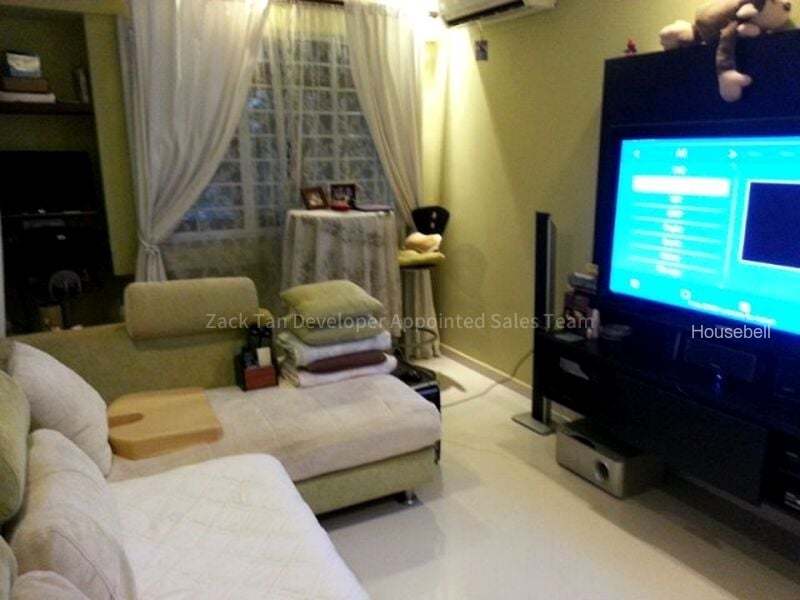 424 Woodlands Street 41, S$ 2,900 /mo, 1,033 sqft, HDB - 3 Generic