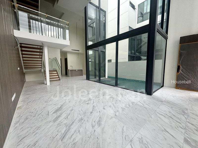 5+1 Bed Semi-Detached House (Landed) for Rent around Bedok Avenue