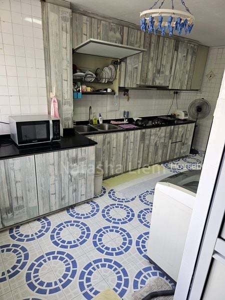 257 Jurong East Street 24(4)
