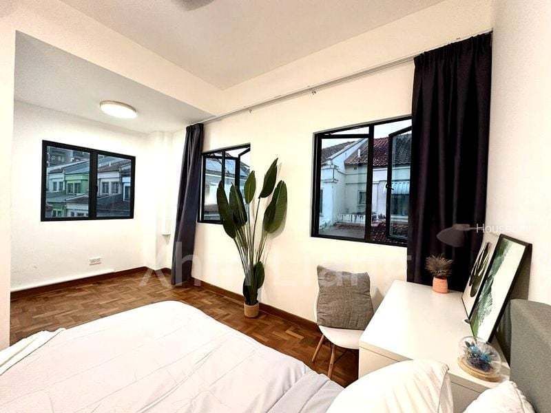 Westville, S$ 2,076 /mo, 200 sqft, Landed - Terraced House