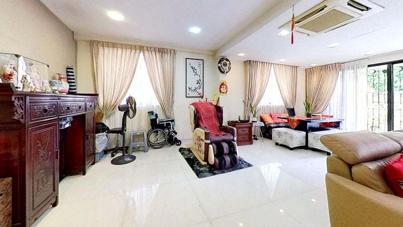 4+1 Bed Corner Terrace (Landed) for Sale in  Happy Avenue East(4)