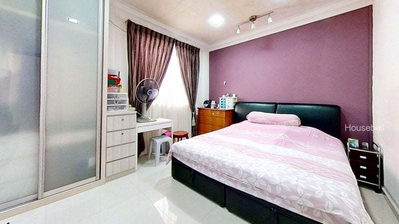 4+1 Bed Corner Terrace (Landed) for Sale in  Happy Avenue East, S$ 4,800,000, 2,401 sqft, Landed - Corner Terrace