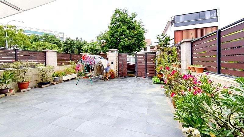 4+1 Bed Corner Terrace (Landed) for Sale in  Happy Avenue East(1)