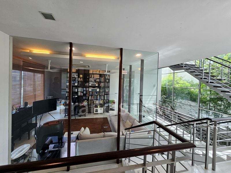 8 Bed Bungalow (Landed) for Sale in  Wareham Road, S$ 16,500,000, 6,514 sqft, Landed - Bungalow House