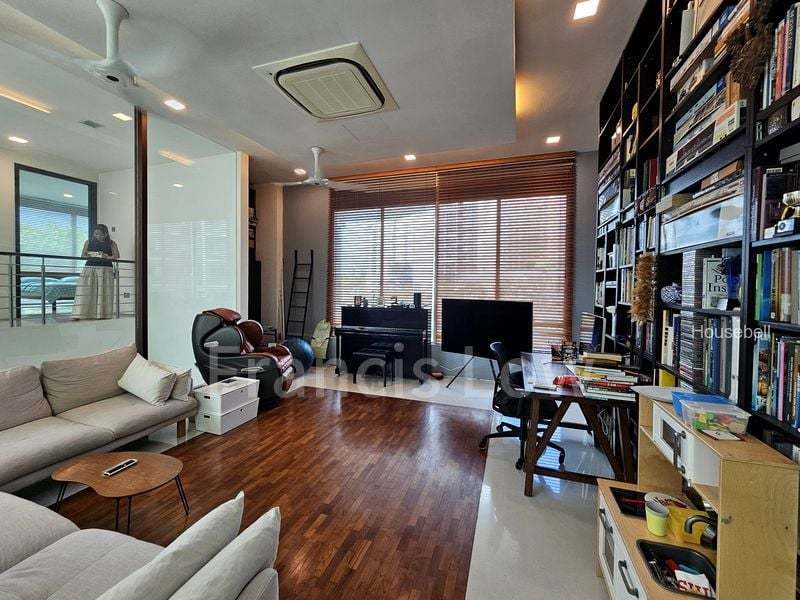 8 Bed Bungalow (Landed) for Sale in  Wareham Road, S$ 16,500,000, 6,514 sqft, Landed - Bungalow House