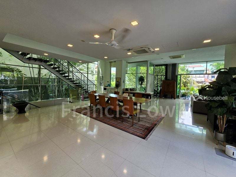 8 Bed Bungalow (Landed) for Sale in  Wareham Road(6)