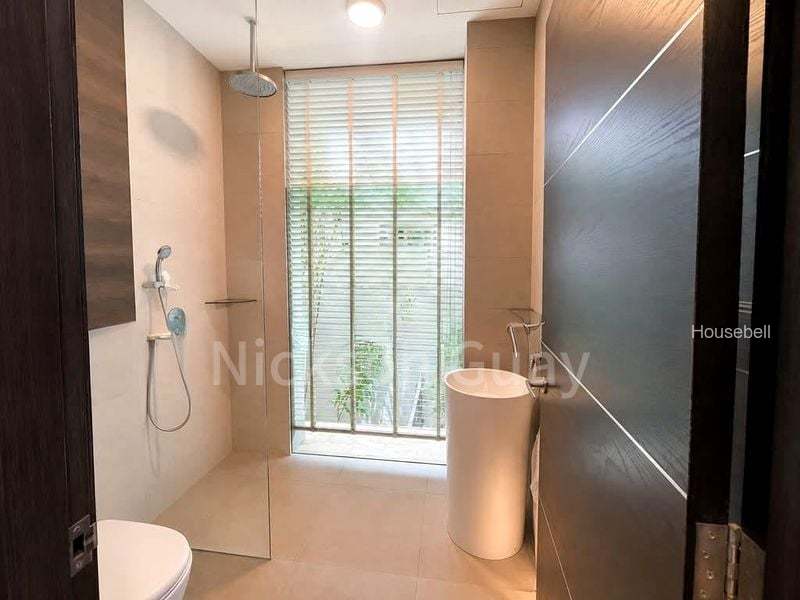 7 Bed Bungalow (Landed) for Sale in  Wareham Road, S$ 16,500,000, 6,514 sqft, Landed - Bungalow House