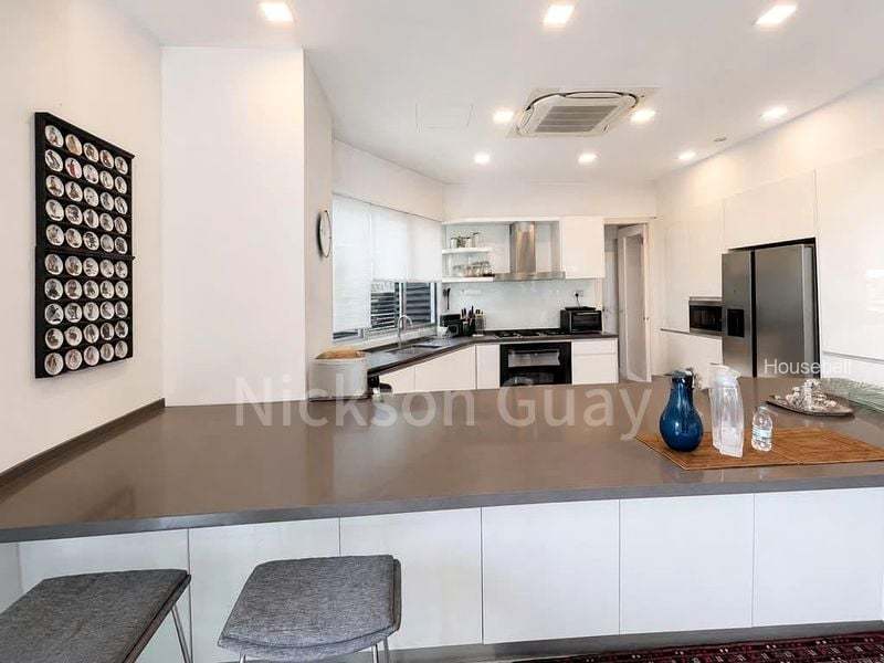 7 Bed Bungalow (Landed) for Sale in  Wareham Road(6)