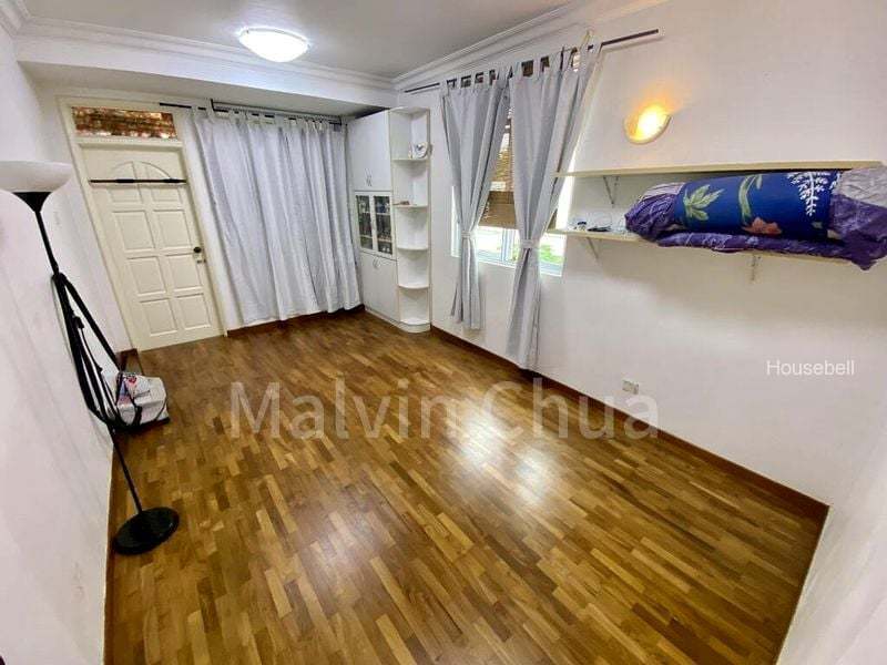 Bungalow for Room Rent: Jalan Raya, S$ 1,600 /mo, 200 sqft, Landed - Bungalow House