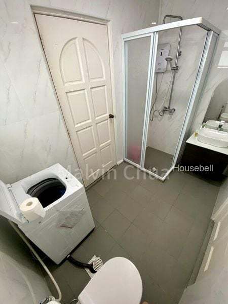 Bungalow for Room Rent: Jalan Raya(4)