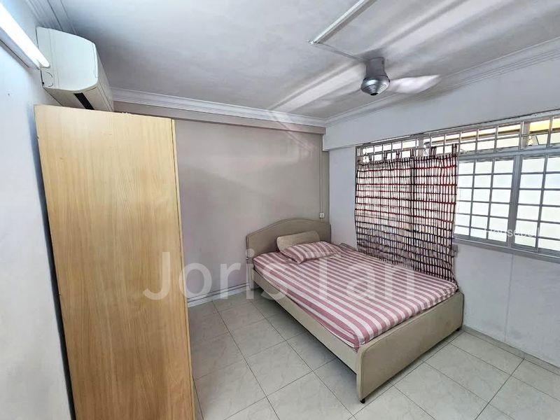 733 Jurong West Street 73, S$ 599,999, 1,119 sqft, HDB - 4 A