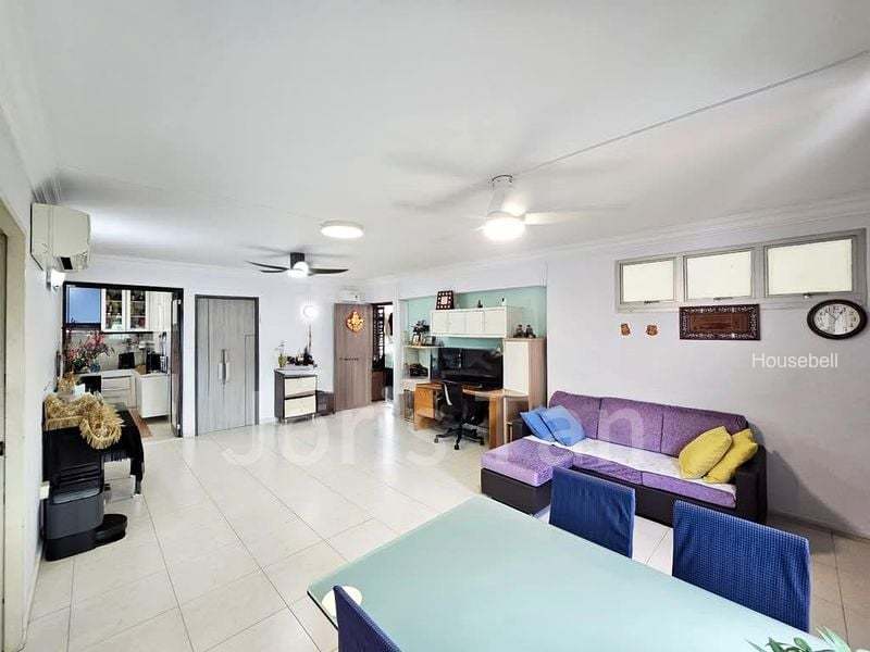 733 Jurong West Street 73(3)