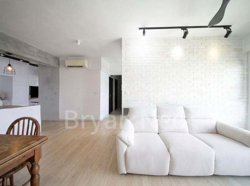 335C Yishun Street 31(5)
