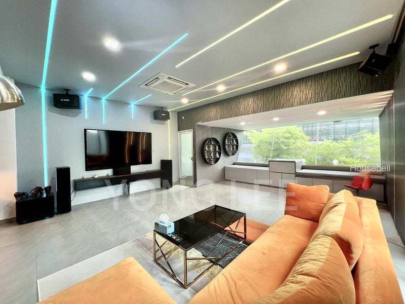 Loyang Villas
