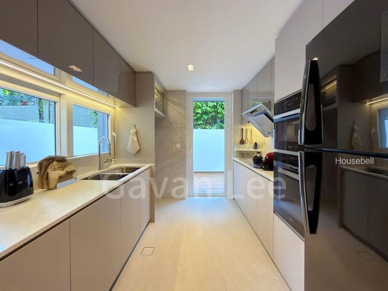6 Bed Corner Terrace (Landed) for Sale in  Brighton Crescent, S$ 8,300,000, 3,005 sqft, Landed - Corner Terrace