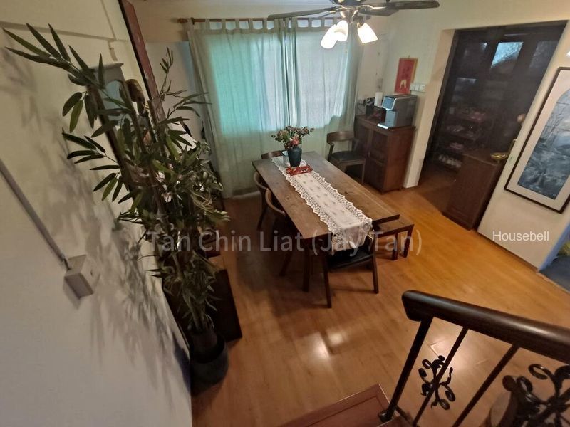 535 Bukit Batok Street 52, S$ 980 /mo, 100 sqft, HDB - 4 A