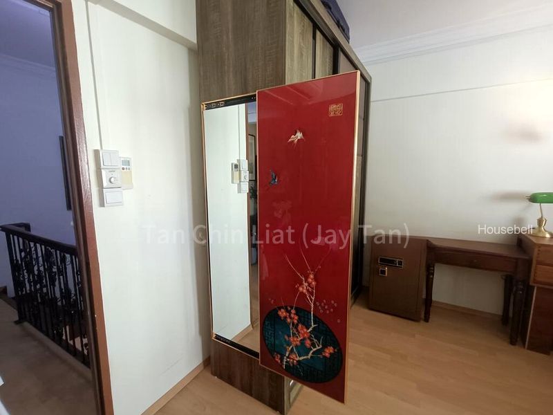 535 Bukit Batok Street 52, S$ 980 /mo, 100 sqft, HDB - 4 A