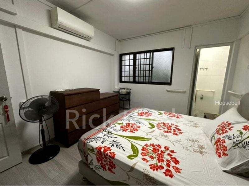 406 Pandan Gardens(2)