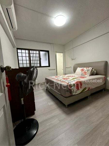 406 Pandan Gardens(1)
