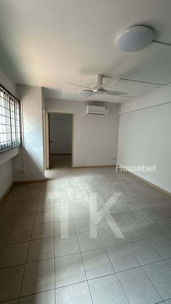 303 Woodlands Street 31, S$ 3,300 /mo, 905 sqft, HDB - 4 NG