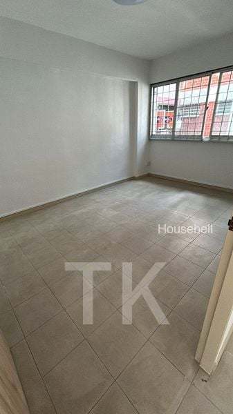 303 Woodlands Street 31, S$ 3,300 /mo, 905 sqft, HDB - 4 NG