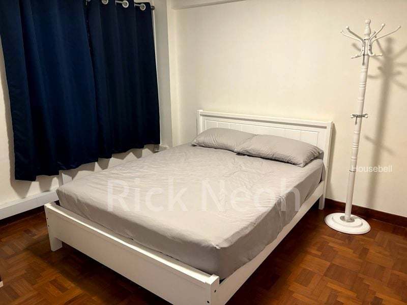 4 Holland Close, S$ 3,599 /mo, 700 sqft, HDB - 3 I