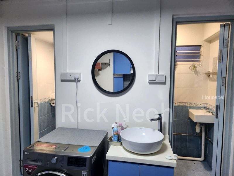 4 Holland Close, S$ 3,599 /mo, 700 sqft, HDB - 3 I
