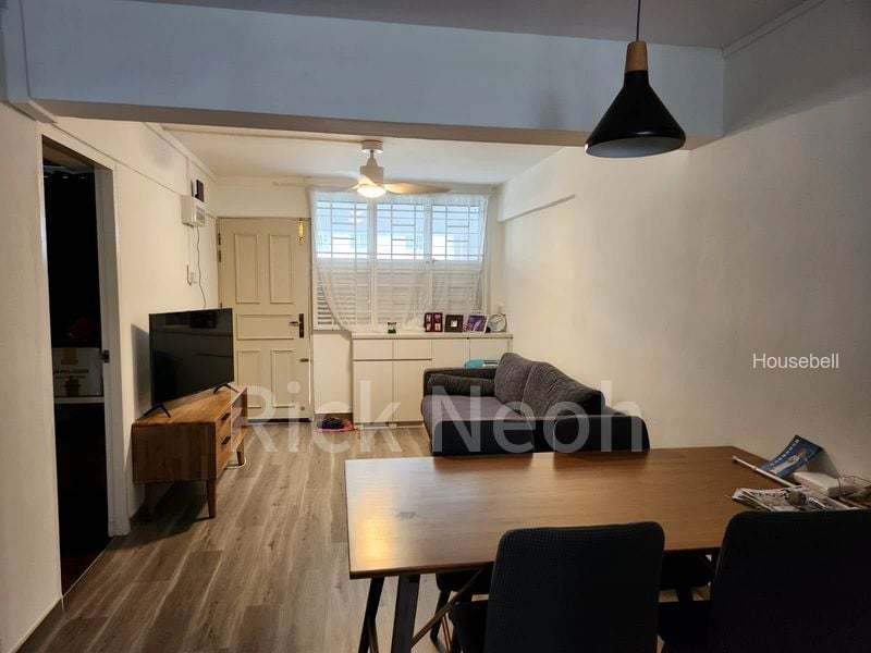 4 Holland Close, S$ 3,599 /mo, 700 sqft, HDB - 3 I