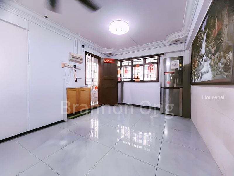 202 Marsiling Drive(4)