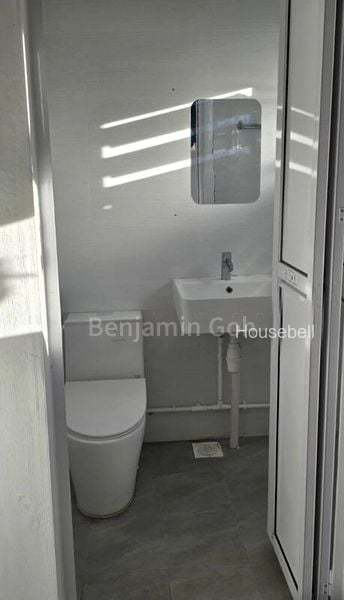 330 Yishun Ring Road, S$ 800 /mo, 150 sqft, HDB - 4 NG